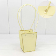 Пакет подарочный "Ваза для цветов" 15,5*13*9,5 с золотой рамкой Бежевый 1/10 1/150